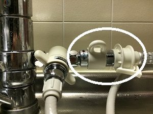 キッチン蛇口横から